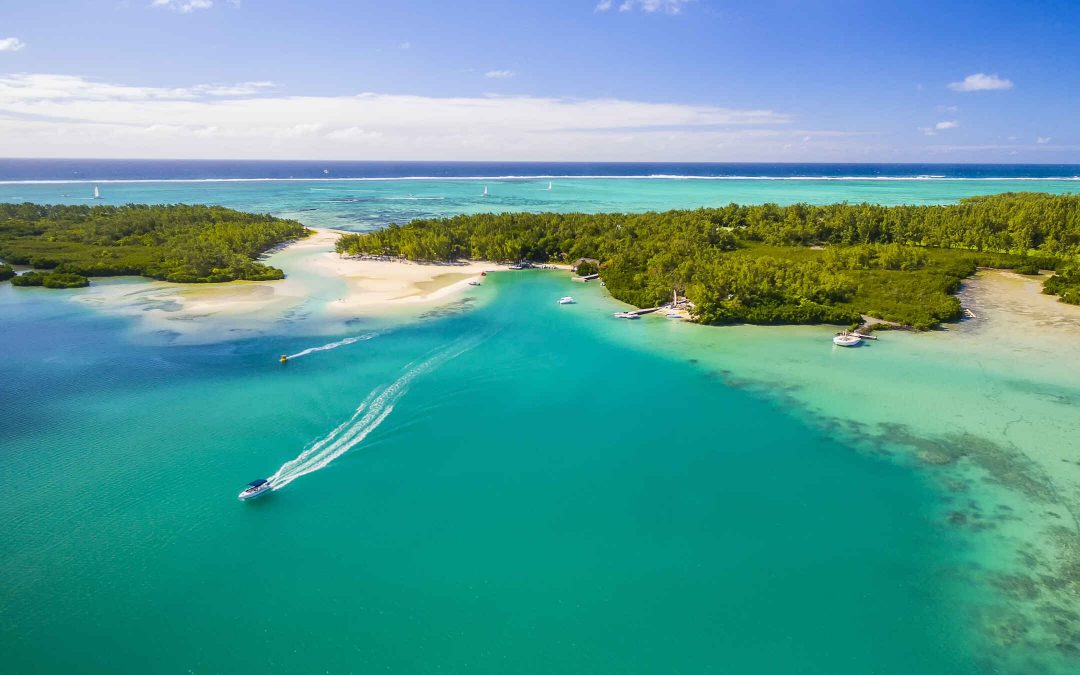 Ile aux Cerfs Island Budget Tour